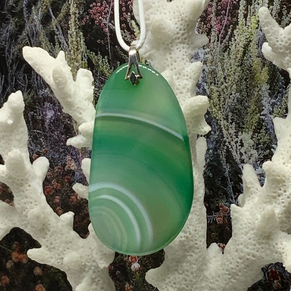 Agate Pendant Necklace on Cotton Cord - Picture 3 of 7
